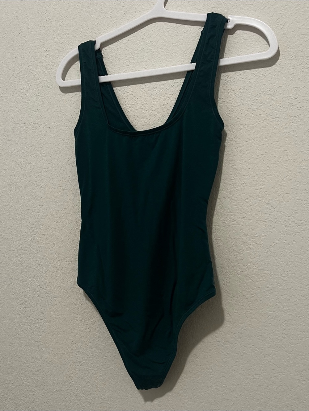 Parade Green Scoop Neck Tank Bodysuit Sz S